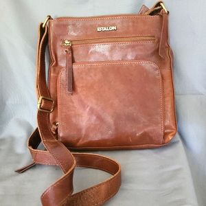 Estalon crossbody